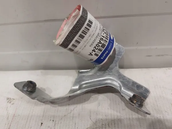 Suporte de para-lama dianteiro direito Ford Ranger 2019 image 2