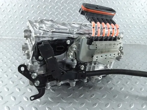 Toyota OEM G920047380 Invertteri C-HR II 2024 image 6
