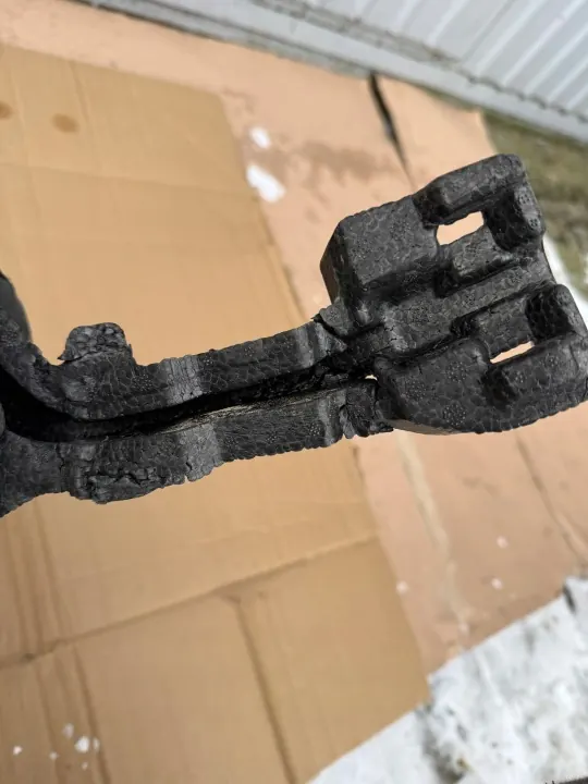 Audi A4 B9 Frontstoßfänger-Absorber OEM 8W0807550A image 3