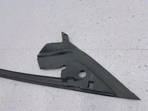Joint de vitre porte avant droite Tesla Model 3 Highland OEM 109050100 image 5