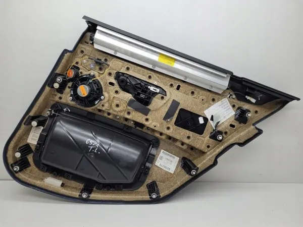 OEM 1777775 Vänster bakdörrspanel BMW 5 F11 image 8