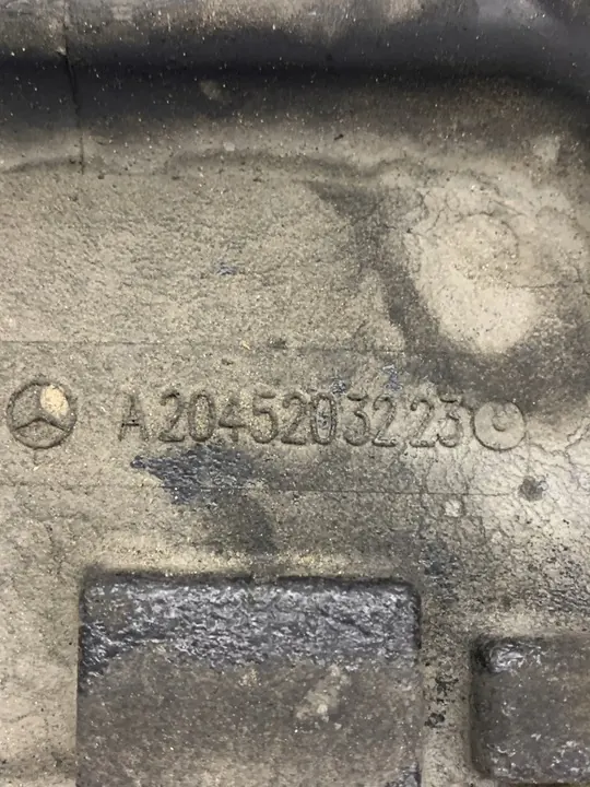 Underkåpa A2045203223 Mercedes W204 Coupe image 3