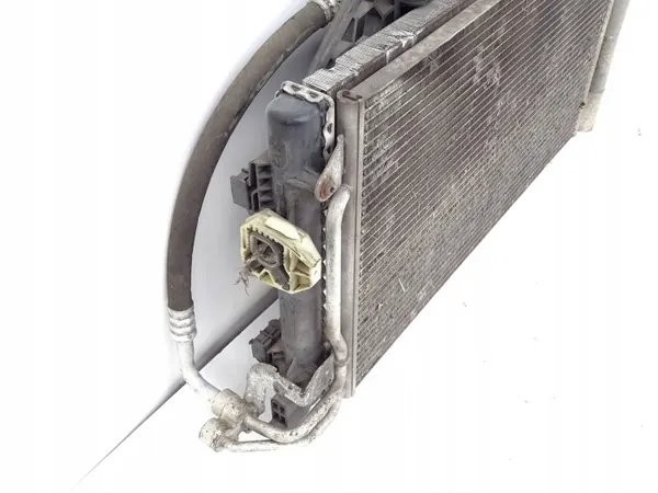OEM 6RS121253 Vesijäähdytin & Tuuletin Set 1.2 12V image 4