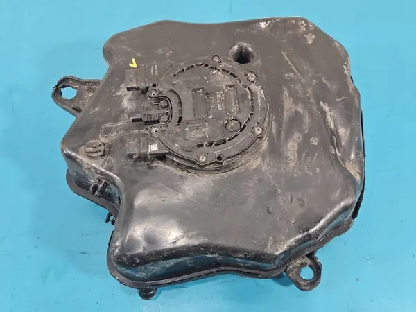Pompe AdBlue d'occasion OEM 7418879 pour BMW G30 2.0D image 2