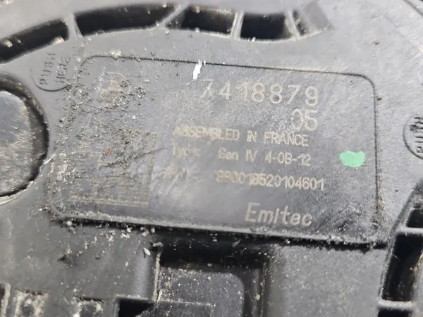 Pompe AdBlue d'occasion OEM 7418879 pour BMW G30 2.0D image 4