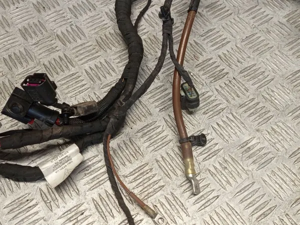 Harness eléctrico Porsche Taycan OEM 9J1971277Q image 9