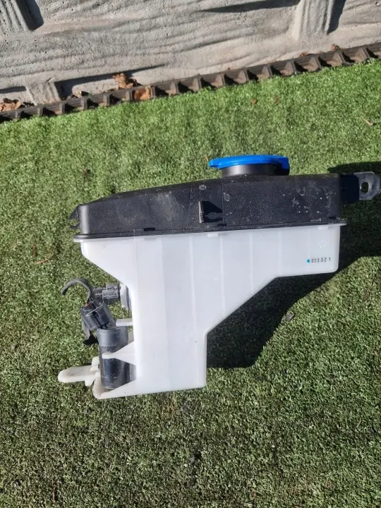 Scheibenwaschbehälter Hyundai IONIQ 5 OEM 98610-GI000 image 3