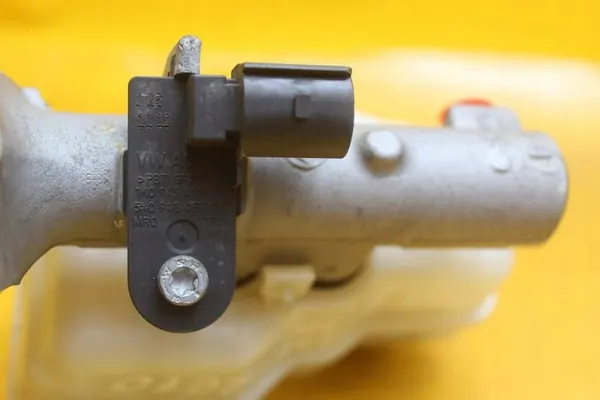 Rempompreservoir Seat Ibiza IV Skoda Audi image 10