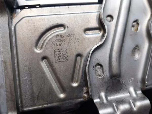 EGR-Kühlerventil OEM A6541401700 für Mercedes image 5