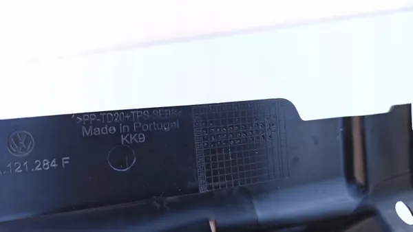 VW T-Roc 2GA ilmaohjausjäähdytin oikea etu OEM 2GA121284F image 7