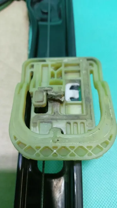 Regulador de janela porta dianteira direita SKODA RAPID 5JA837462 image 6