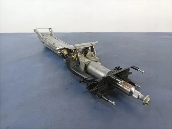 BMW 5 G30 G31 Coluna direção 6896189 OEM image 2