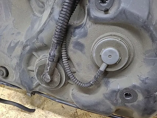 Tanque combustível OEM 77111-30200 Lexus GS 3 2007 image 4