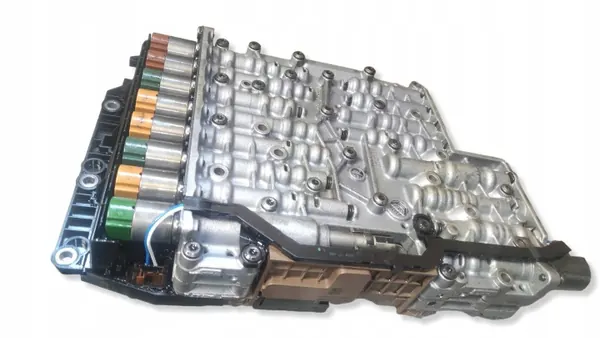 Jaguar XF 3.0D mekatroniikkalevy OEM 1068427229 image 10