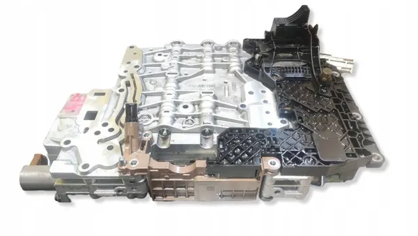 Jaguar XF 3.0D mekatroniikkalevy OEM 1068427229 image 7