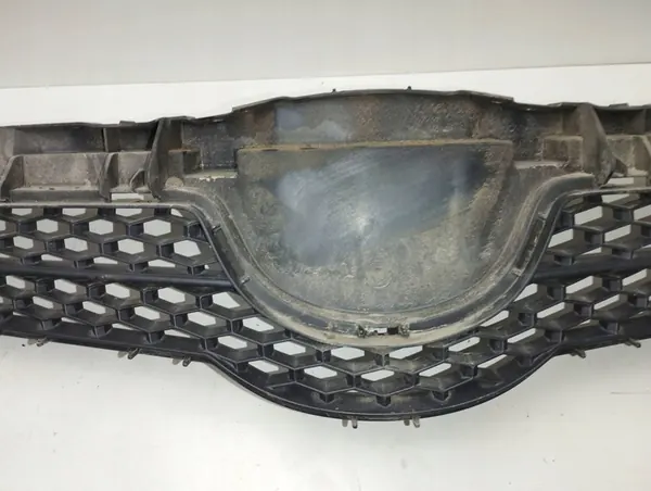 Toyota Auris 150 Upper Grille 5311102390 image 3