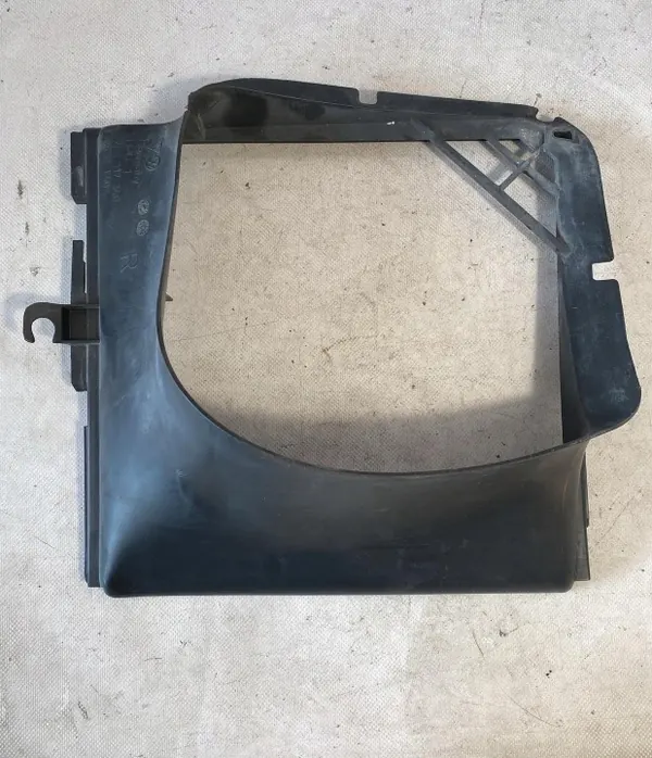 Entrada de aire intercooler derecho OEM 7L0117340 Porsche image 2