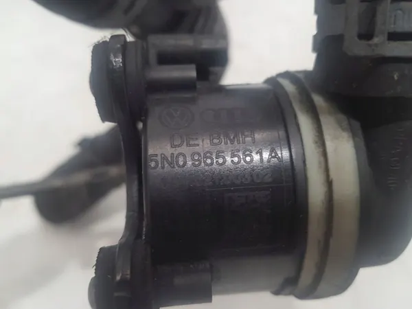 Vesipumpun Letku Audi VW Skoda Alkuperäinen image 3