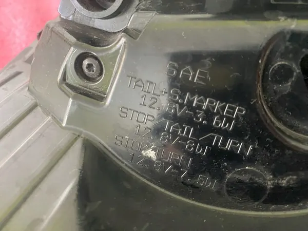 LUZ LED TRASERA IZQUIERDA VW PASSAT CC LIFT 3C8945207 image 9