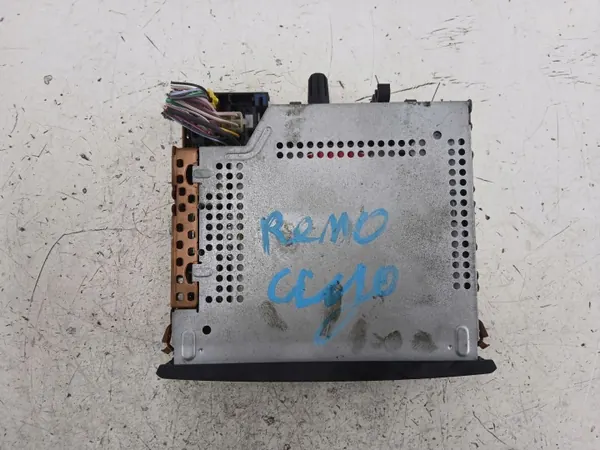 Radio CD Renault Laguna OEM 8200057681 - Occasion image 3