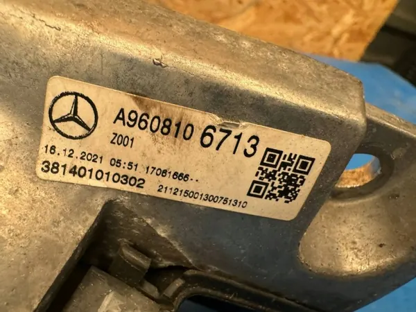 Câmera espelho direito Mercedes A9608106713 - Usado image 3
