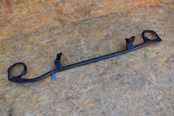 Etujousituki OEM 8N0805629A Audi TT 8N:lle image 8