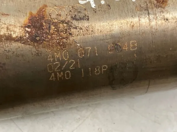 Audi SQ7 Pakoputken pidike OEM 4M0071904B image 6