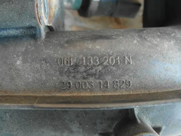 AUDI A4 B7 2.0 TFSI Ansaugkrümmer 06F133482 image 7