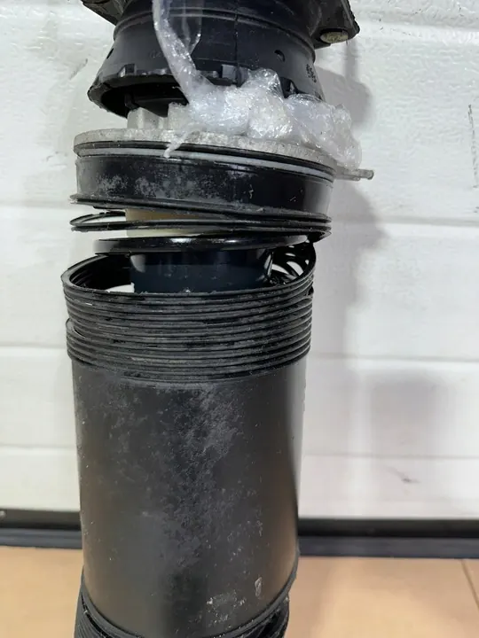 Vänster bakdämpare, Mercedes SL R230, OEM A2303200213 image 3