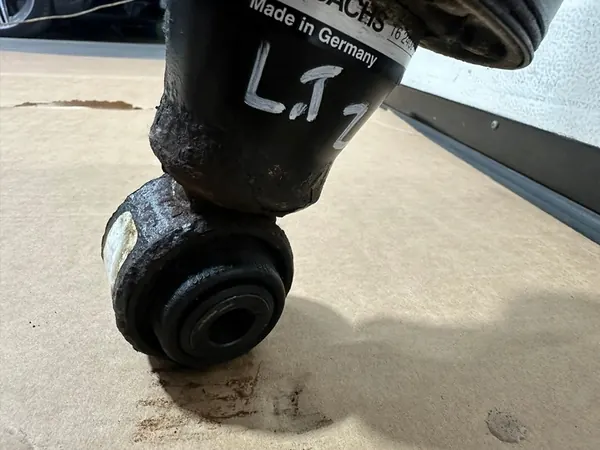 Vänster bakdämpare, Mercedes SL R230, OEM A2303200213 image 6