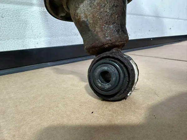 Vänster bakdämpare, Mercedes SL R230, OEM A2303200213 image 7