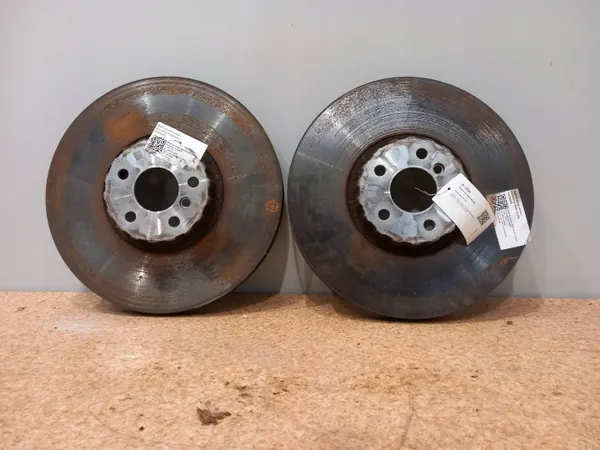 BMW OEM 8840311 Achter remschijven - Gebruikt image 2