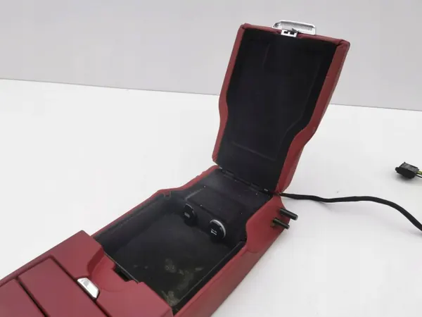 Maserati Ghibli 2014 Bakre armstöd OEM AMD203961 image 4