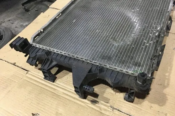 Radiador de agua VW TRANSPORTER V (T5) 2.46L diésel image 5