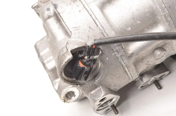 Hyundai i20 III i30 Bayon 1.0 Hybrid AC Compressor 97701Q0400 image 4