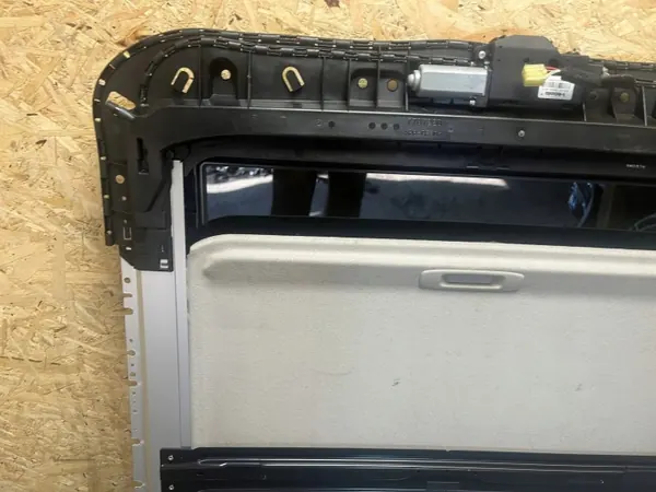 Techo Solar Subaru XV OEM 7707220 - Usado image 7
