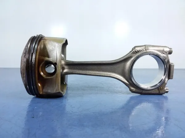 Porsche OE Kolben & Pleuel Set - Gebrauchte Teile image 3