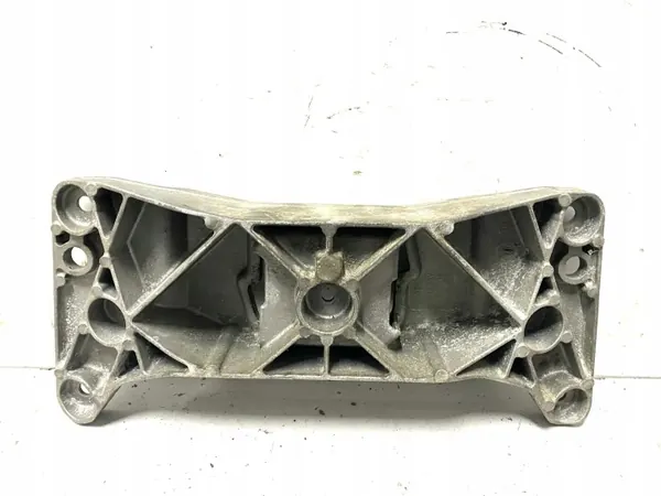 Support de boîte BMW OEM 6858029 pour Série 5 F10 image 2