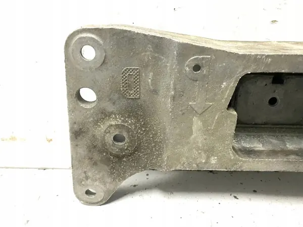 Support de boîte BMW OEM 6858029 pour Série 5 F10 image 6