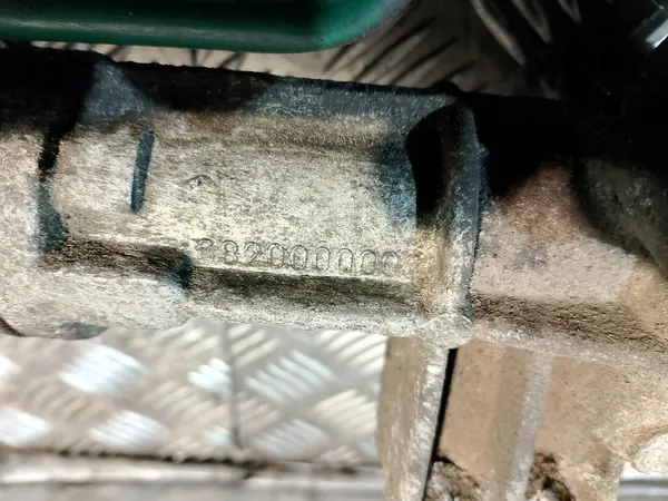 Boîtier de direction OEM 6820000001-C pour Opel Movano image 3