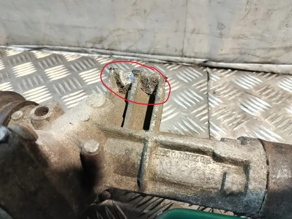 Boîtier de direction OEM 6820000001-C pour Opel Movano image 4
