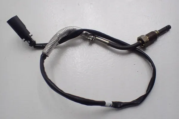 VW T-ROC Temperatursensor 04L906088DQ image 2