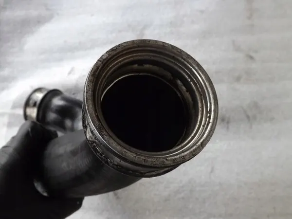 Tubería intercooler Mercedes C-Class W203 2.2 CDI A2035281582 image 4