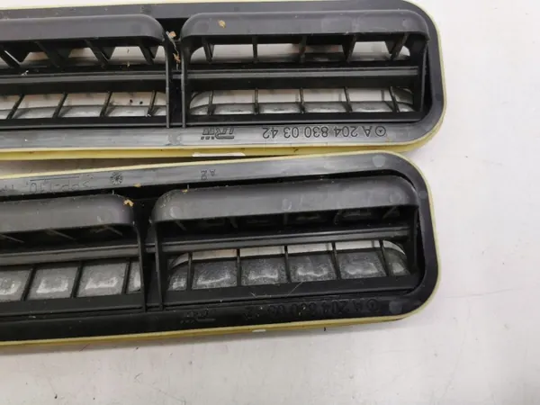 Rejilla ventilación Mercedes-Benz C W204 trasera OEM A2048300342 image 6