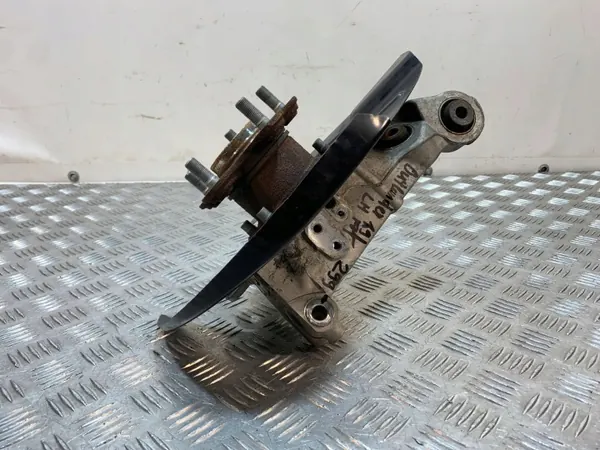Mitsubishi FBZ27578 Hinterradnabe - Gebraucht OEM image 4