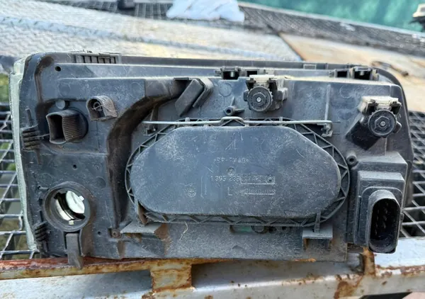 Farol esquerdo Volkswagen Transporter T5 image 10