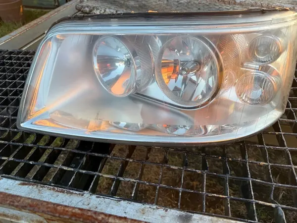 Farol esquerdo Volkswagen Transporter T5 image 2