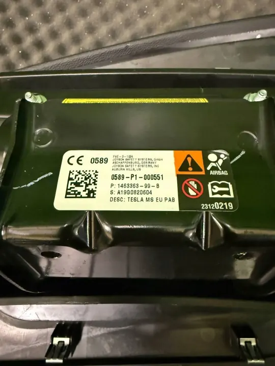 Tesla Model S kojetaulun yläosa OEM 100225405GVV image 9