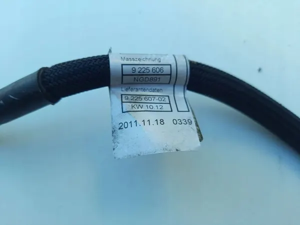 BMW F10 F11 Hybridikaapeli OEM 9225607 - Käytetty image 3