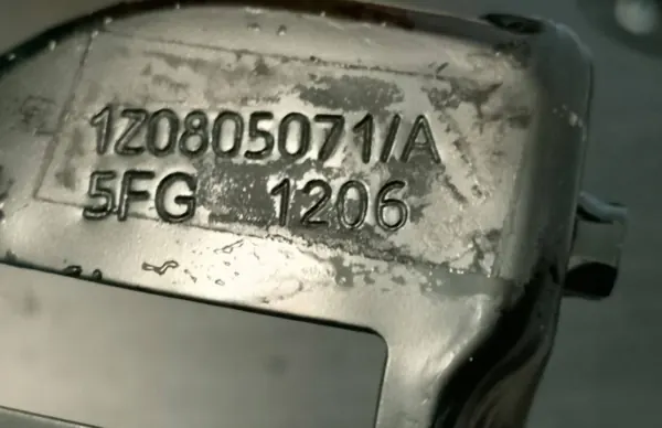 OEM 1Z0805071A Koplampgeleider Voor Links Skoda Octavia II image 3